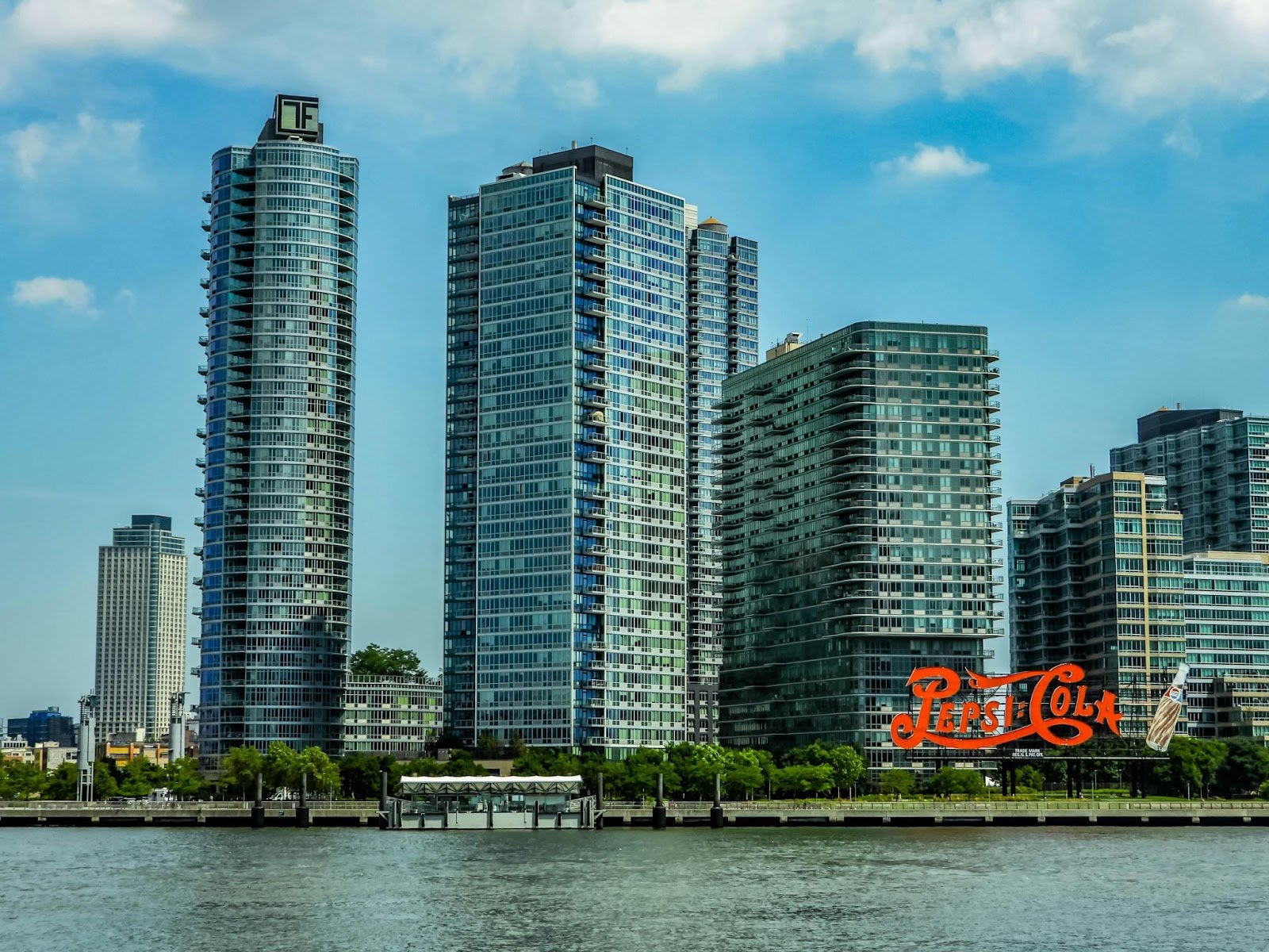 The iconic Long Island City Pepsi sign